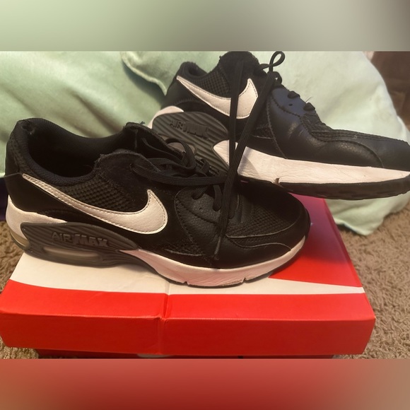 Nike AirMax women size 8 - Picture 2 of 4